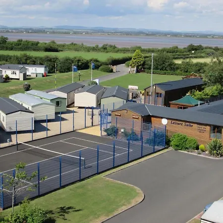 Semesterbostad Harriet's Haven - Endless Pool, Tennis, Sky Tv *